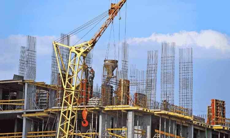 Construction Heavy Lifting