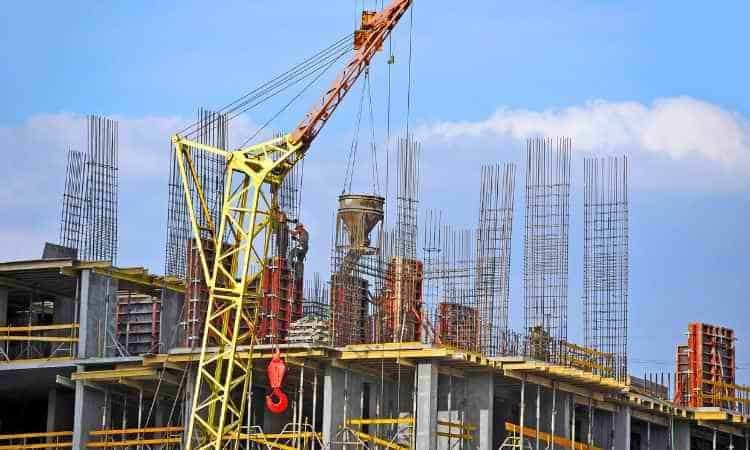 Construction Heavy Lifting